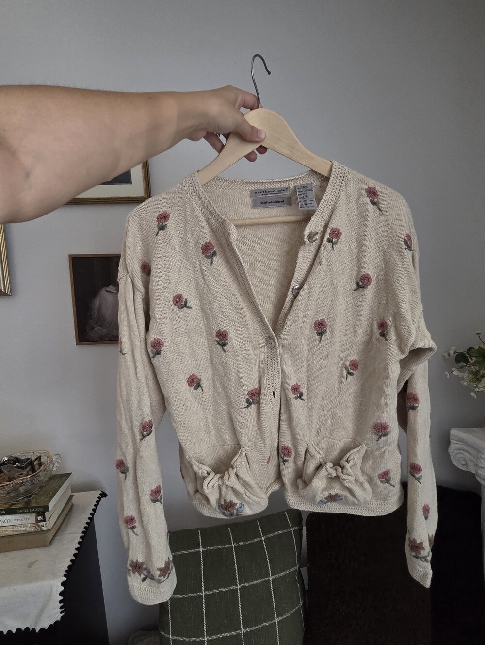 vintage handmade embroidered floral caridgan
